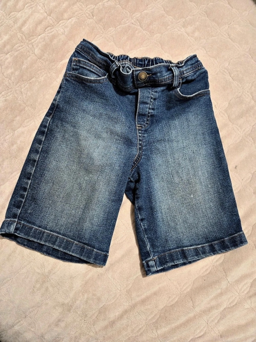 365 Kids Denim Bermuda Shorts Size 8 Like New
